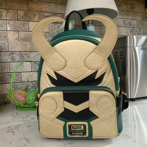 40l travel backpack revenue Lumesner Expandable Carry On with 4 Packing Cubes Drawstring Backpack String Nike Model:FTHII10XNLD 8.3emailtravel long trips